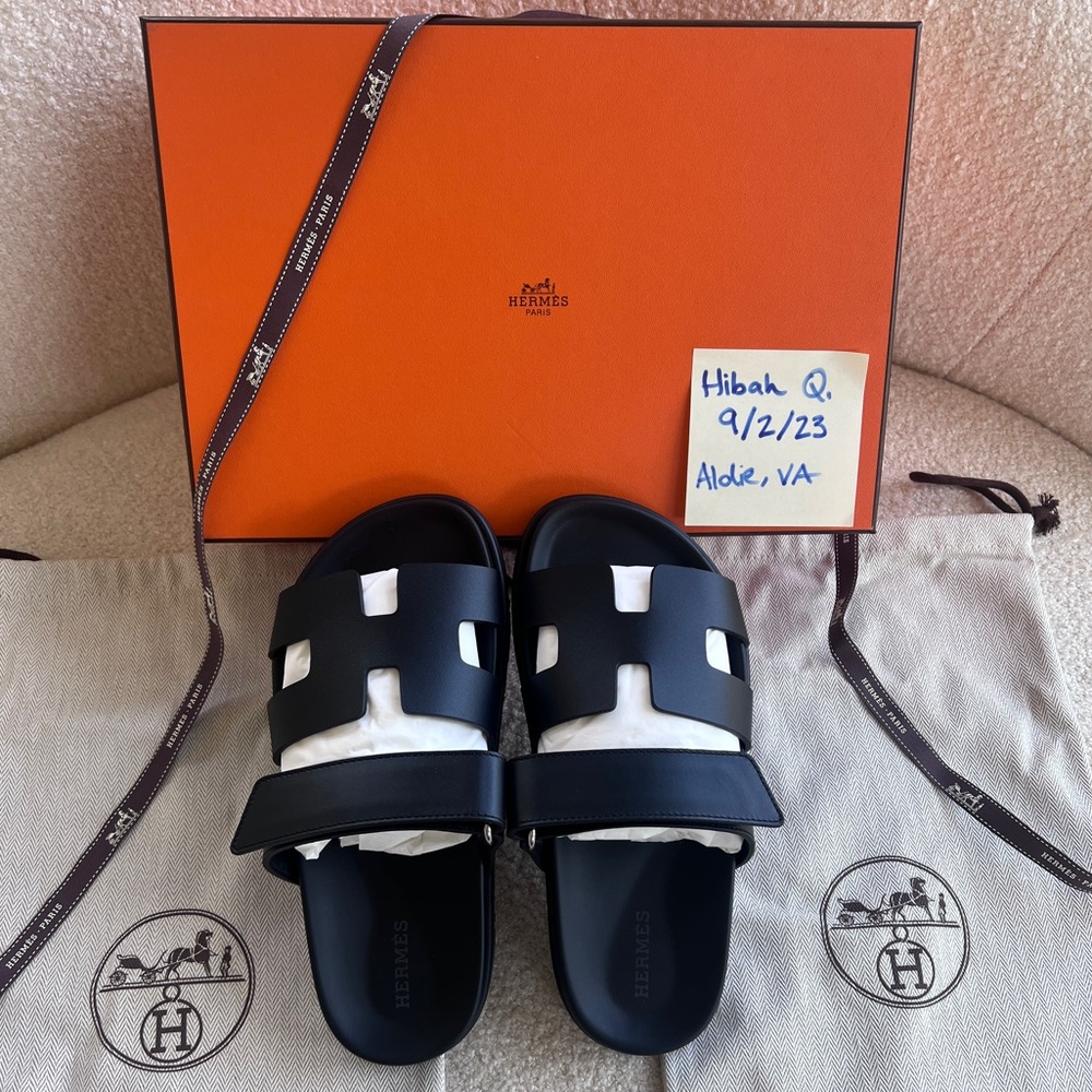 SOLD Hermes women’s Chypre Sandals in Noir/Black size 35.5 - RARE!